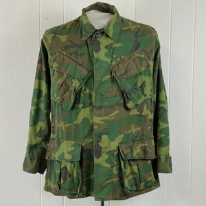 Vintage Jacke, Größe S, Camouflage Jacke, 1960er Jahre Jacke, Armee Jacke, Camo Jacke, Vietnam Jacke, Schrägtasche Jacke, Vintage Kleidung
