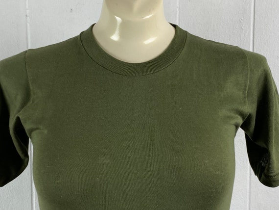 Vintage t shirt, size XS, Army shirt, 1960s t shirt, OG t shirt, Vietnam t shirt, green t shirt, military t shirt, vintage clothing, NOS View 3