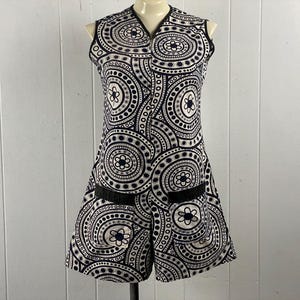 Vintage romper, size medium, 1960s playsuit, psychedelic romper, vintage jumper, vintage jumpsuit, white and black romper, vintage clothing