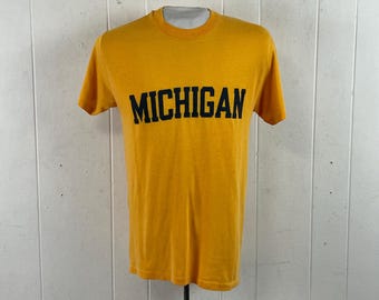 Vintage t shirt, size large, Michigan t shirt, 1970s t shirt, U of M t shirt, yellow t shirt, college t shirt, vintage clothing