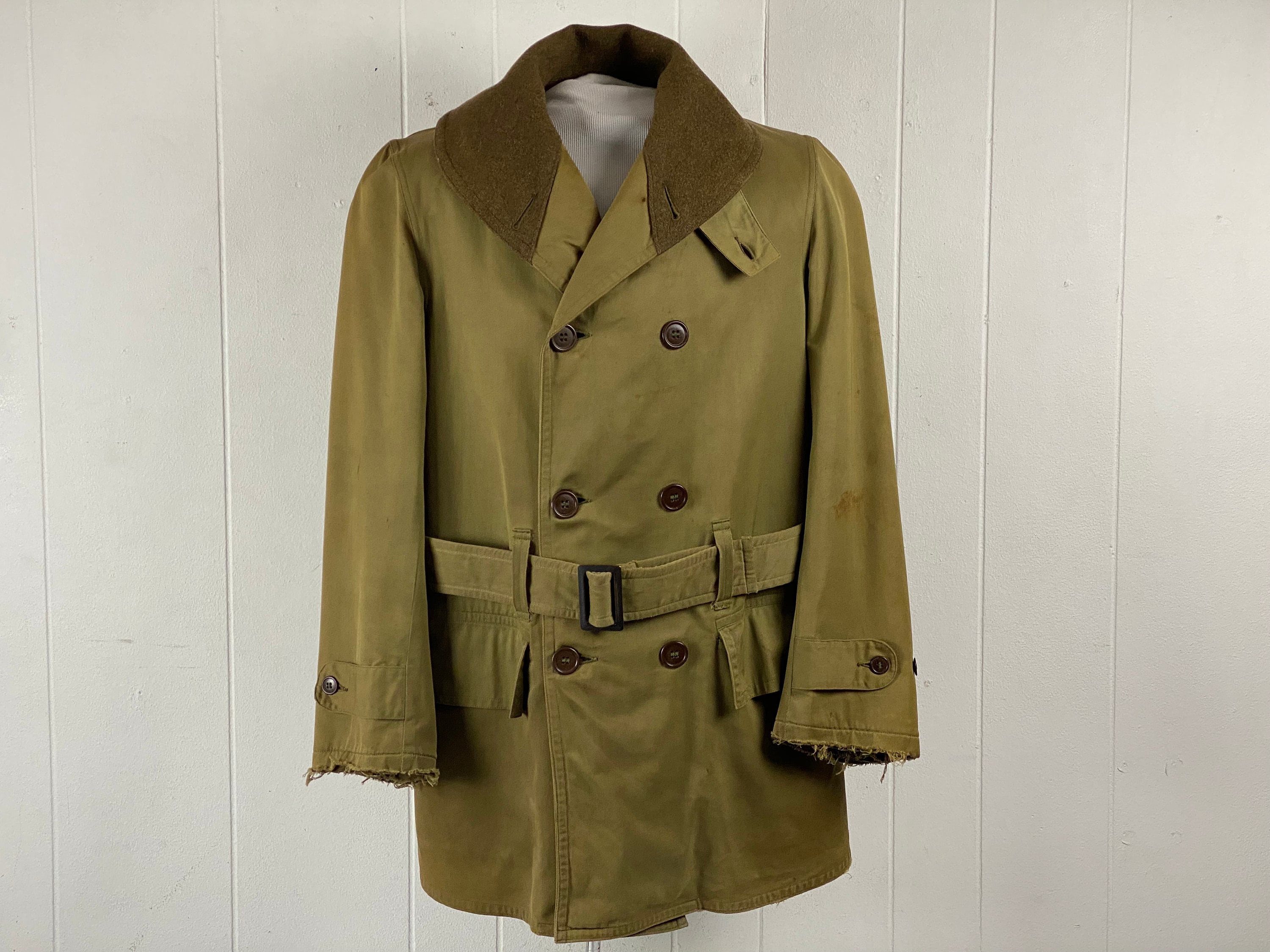Vintage Coat, Size Medium, WWII Mackinaw Coat, 1940s Double Breasted Coat, Military Coat, Army Coat, Jeep Jacket, Vintage Clothing, Size 38 - Etsy Vintage Coat, Size Medium, WWII Mackinaw Coat, 1940s Double Breasted Coat, Military Coat, Army Coat, Jeep Jacket, Vintage Clothing, Size 38 - Etsy