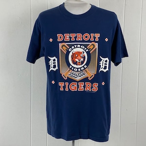 Vintage t-shirt, size large, 1990s t shirt, Detroit Tigers t shirt, English D t shirt, baseball t shirt, vintage clothing
