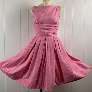 Vintage dress, size small, 1950s dress, cotton dress, pink dress, plaid dress, sun dress, Rockabilly dress, vintage clothing