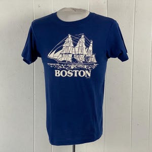 Vintage t-shirt, size medium, 1980s t shirt, Boston t shirt, tall ship t shirt, Nautical t shirt, New England t shirt, vintage clothing