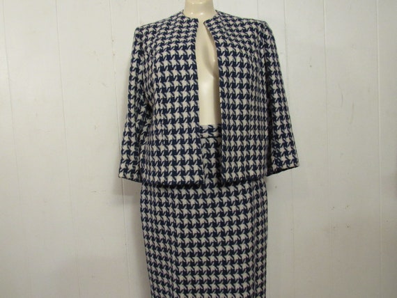 Vintage suit, 1960s suit, women's suit, houndstoot