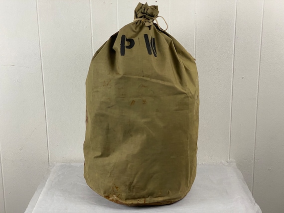 Vintage Bag, Prisoner of War Bag, 1940s Bag, Army Bag, P W Bag