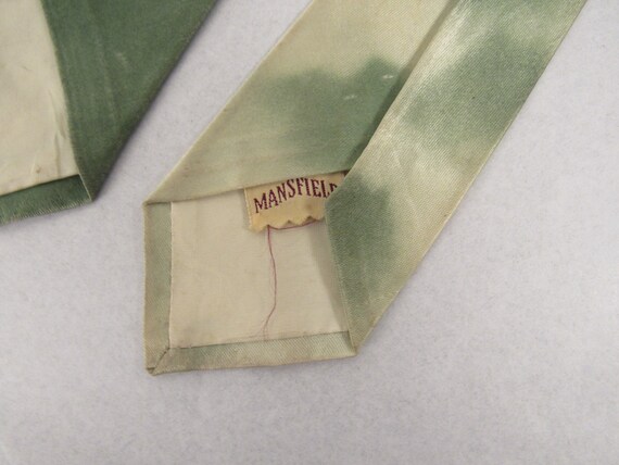 vintage clothing Mansfield horses necktie 1940s necktie color photo photo print necktie Vintage necktie