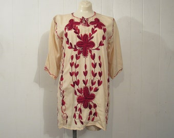 Vintage shirt, vintage tunic, ethnic shirt, embroidered shirt, hippy blouse, vintage clothing, medium