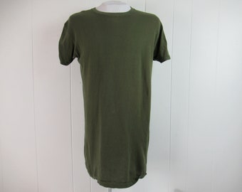 Vintage t shirt, U.S.M.C. t shirt, green t shirt, Marines Corps t shirt, 1980s t shirt, military shirt, vintage clothing, size medium