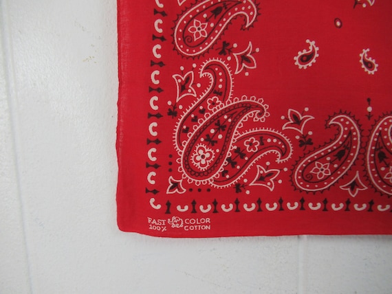 Vintage bandana, 1950s bandana, red bandana, paisl