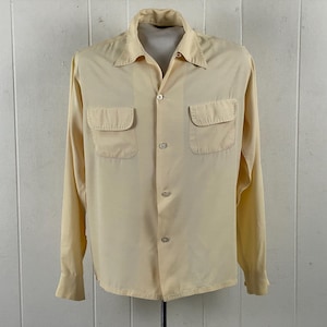 Vintage shirt, size medium, 1950s shirt, rayon shirt, top button loop, Top stitched Rockabilly shirt, button down shirt, vintage clothing