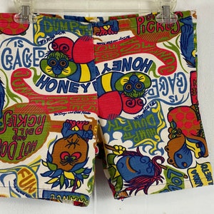 Kostium kąpielowy vintage, rozmiar mały, kąpielówki z lat 60., kostium kąpielowy hippie, kąpielówki, kostium kąpielowy z nowatorskim nadrukiem, spodenki Laugh In, odzież vintage