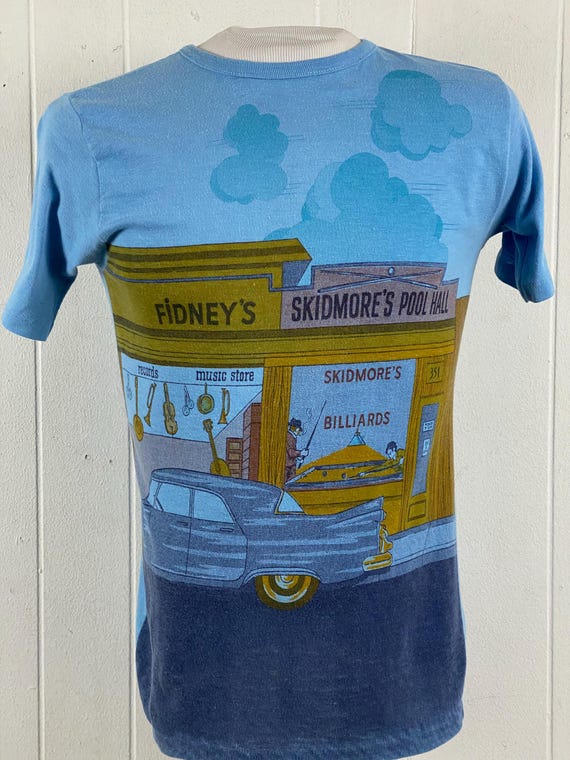 Vintage t-shirt, size medium, 1950s street scene,… - image 2
