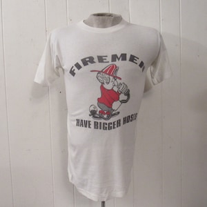 Vintage t-shirt, 1970s t shirt, funny t shirt, firemen have bigger hoses, cartoon t shirt, vintage clothing, small