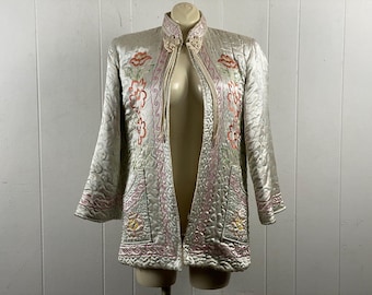 Vintage jacket, Size medium, Asian jacket, silk jacket, embroidered jacket, 1950s jacket, Mongolian jacket, Oriental, vintage clothing