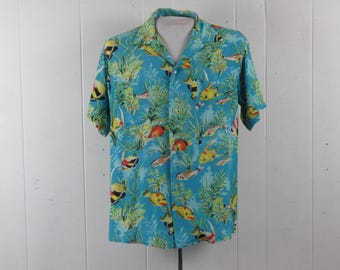 1960s fish shirt, size medium, underwater shirt, Rayon shirt, Hawaiian shirt, top button loop, vintage Aquarium Tiki shirt, vintage clothing