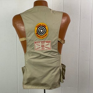 Vintage vest, 1960s vest, vest with patches, hunting vest, Bob Allen Gun Club, shooting vest, Michigan vest, leather patch, size small