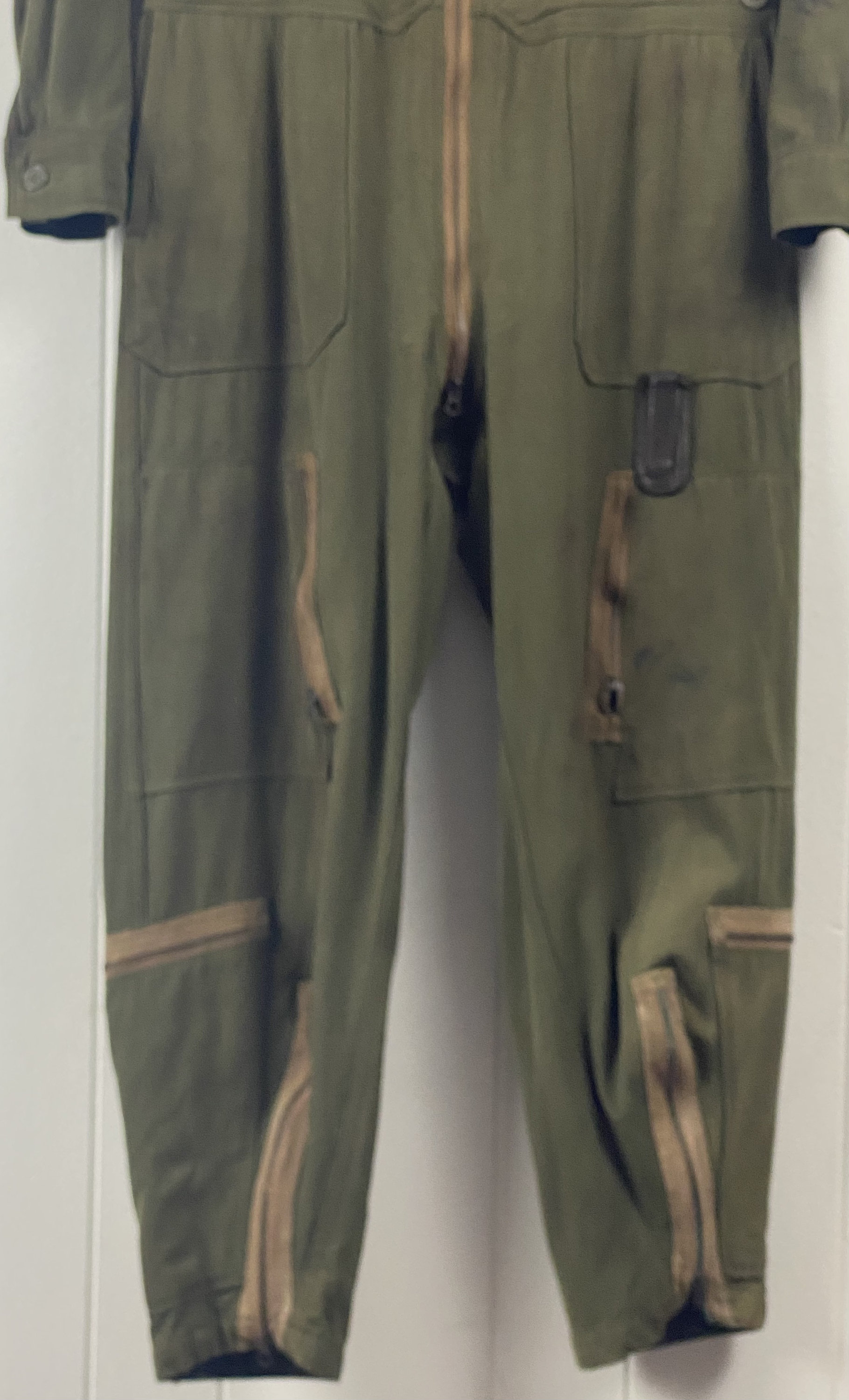 希少 vintage 40s usaf A-4 jumpsuits s-l400.jpg