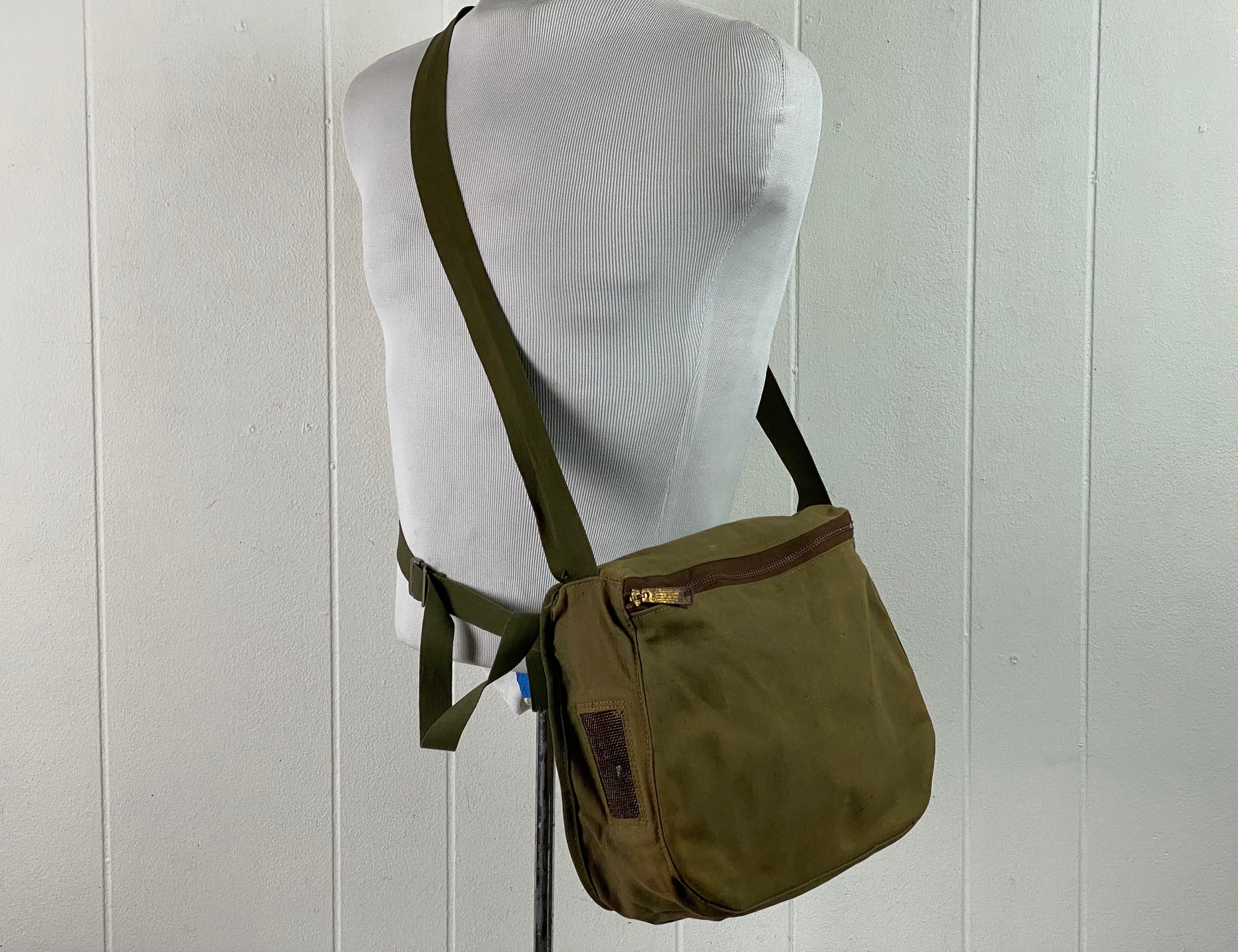 Vintage Bag, 1960s Bag, Shoulder Bag, Vintage Creel, Fishing Bag, Canvas  Bag, Vintage Fishing, Bag With Waist Strap, Vintage Luggage 