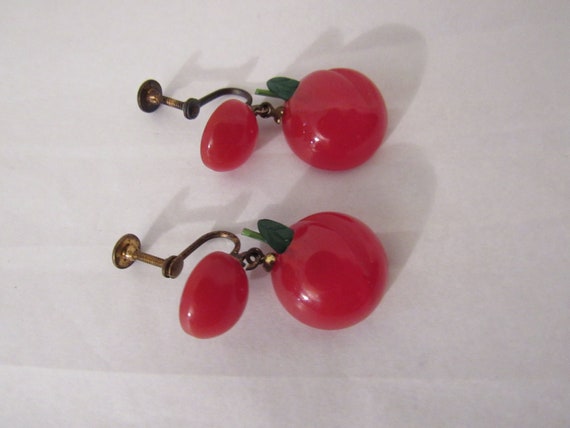 Vintage necklace, cherry red Bakelite necklace, c… - image 8