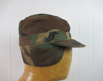 Vintage hat, camo hat, Army hat, camouflage hat, military hat, hat with ear flaps, vintage clothing, size small, size 7