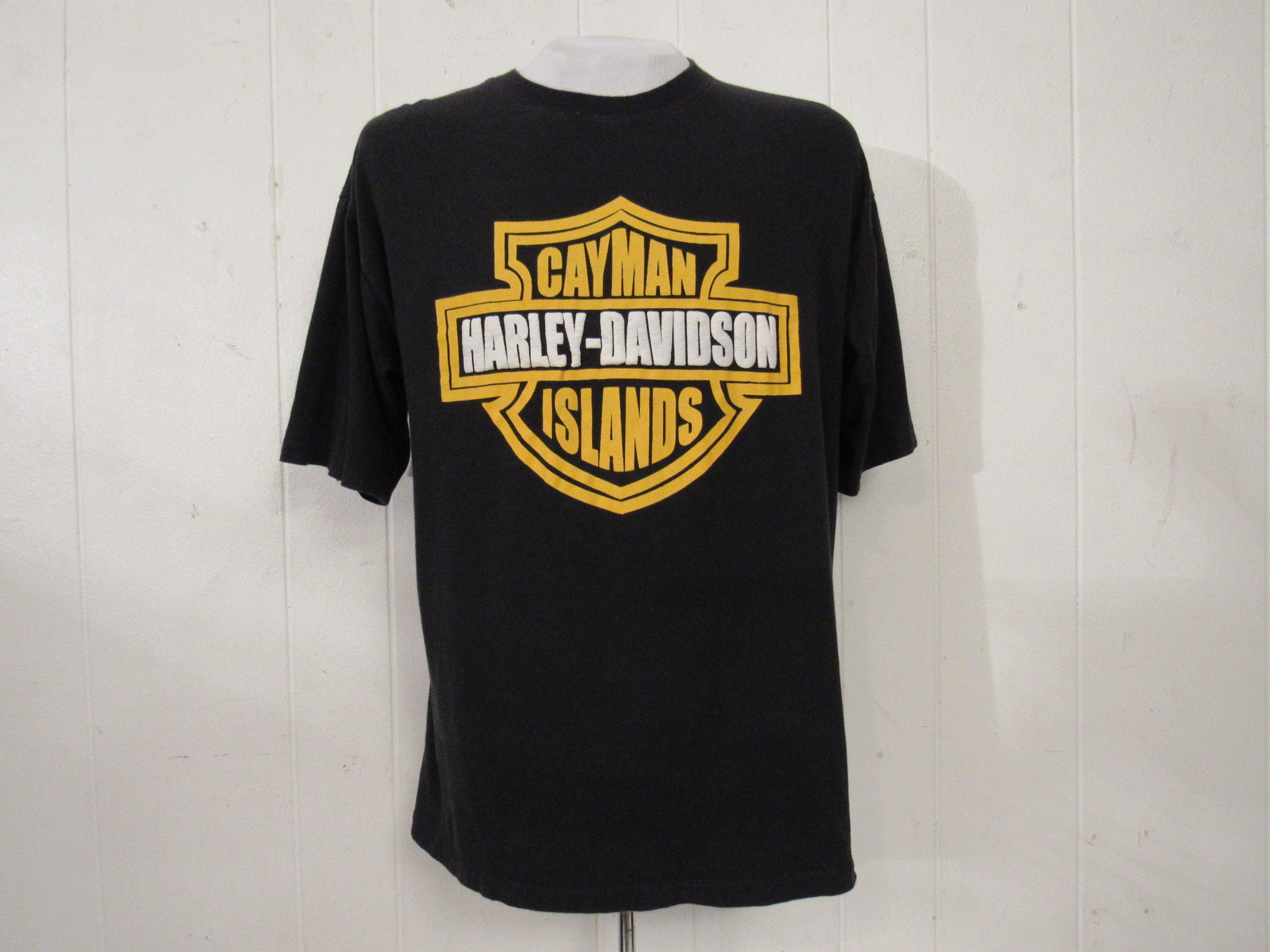 Harley-Davidson “Grand Cayman” T-shirt Vintage “Harley Davidson Grand Cayman” T-Shirt – shoparea95