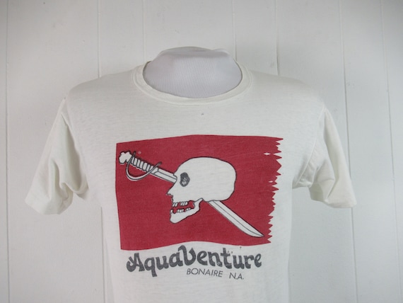 Vintage t shirt, skull t shirt, 1970s t shirt, Aqu