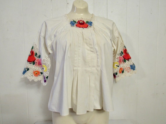 Vintage shirt, peasant blouse, 1950s blouse, embr… - image 1