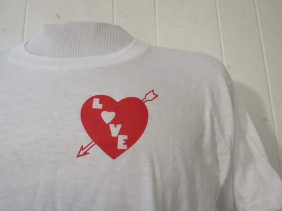 Vintage t-shirt, 1970s t shirt, love t shirt, arro