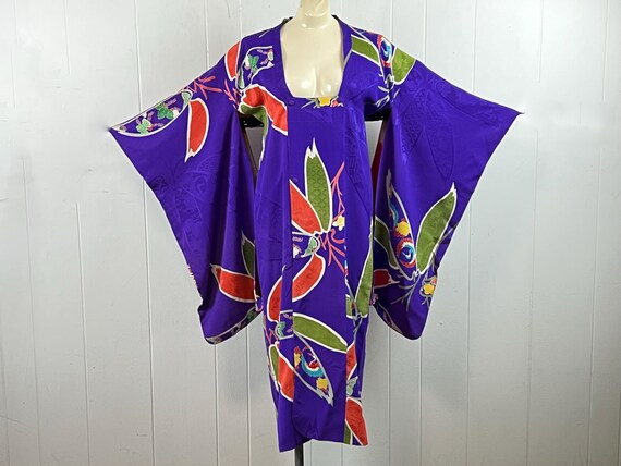 Vintage kimono, size large, silk dress, vintage robe, Asian robe, snap front Kimono, purple Kimono, Japanese Kimono, vintage clothing