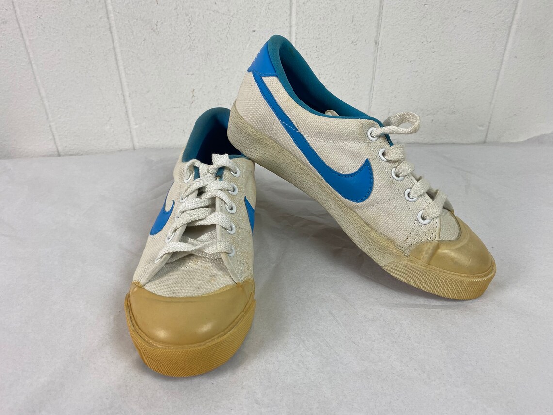 Vintage Nikes, Women's tennis shoes, 1980s Nike shoes, Lady all Court, New in box, vintage clothing, size 5 1/2, NOS, NIB, foto 3 di 5