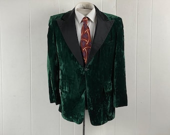 Vintage tuxedo jacket, size 38, velvet jacket, vintage tux, 1970s jacket, tuxedo jacket, green crushed velvet jacket, vintage clothing
