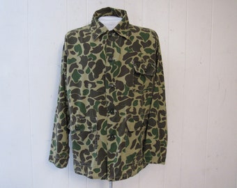 Vintage jacket, 1960s jacket , camouflage jacket, camo jacket, hunting jacket, vintage clothing, size large