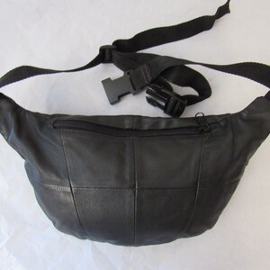 Vintage fanny pack, 1980s fanny pack, black leather fanny pack, vintage bag image 5