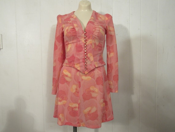 Vintage suit, 1960s suit, women's suit, vintage mi