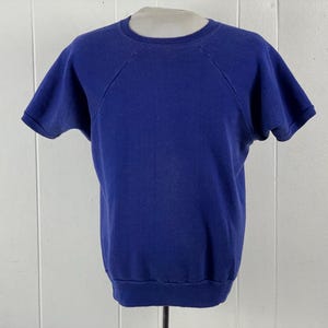 Vintage sweatshirt, size large, 1970s sweatshirt, blue sweatshirt, short sleeve sweatshirt, vintage t shirt, faded shirt, vintage clothing