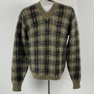 Vintage sweater, size 42, mohair sweater, 1960s sweater, plaid sweater, Puritan Sweater, Citation Club sweater, v neck, vintage clothing