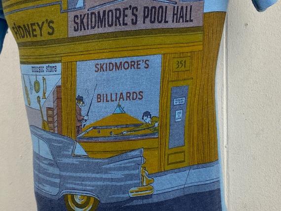 Vintage t-shirt, size medium, 1950s street scene,… - image 4