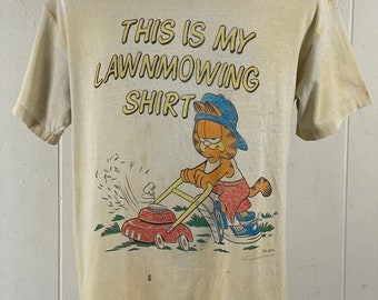 Vintage t shirt, size large, 1970s t shirt, Garfield t shirt, lawn mowing t shirt, worn soft and thin, cartoon t shirt, vintage clothing
