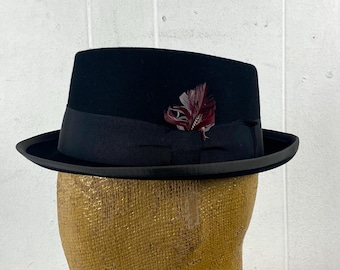 Vintage Pork Pie hat, size 7 1/8, Pilgrim hat, 1960s hat, 1960s fedora, black fedora, stingy brim hat, black hat, vintage clothing