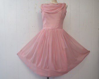 Vintage dress, pink dress, 1950s dress, prom dress, princess dress,  vintage clothing, size medium