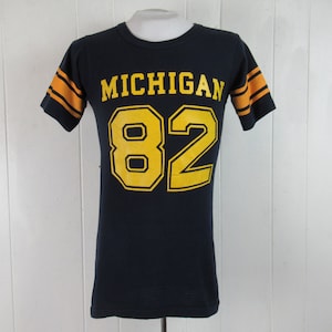VINTAGE T SHIRT, 1980s t shirt, U of M shirt, Michigan shirt, Champion shirt, 82 shirt, U of M, vintage clothing, size small