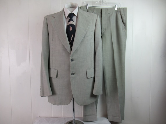 Vintage suit, 1970s suit, gabardine suit, houndsto