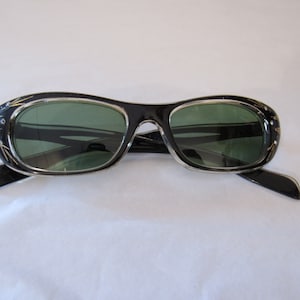 Vintage sunglasses, 1950s sunglasses, Cat eye sunglasses, rhinestone sunglasses, vintage eyewear
