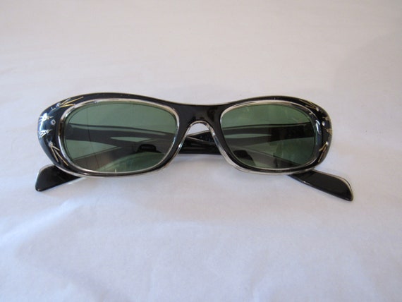 Vintage sunglasses, 1950s sunglasses, Cat eye sung