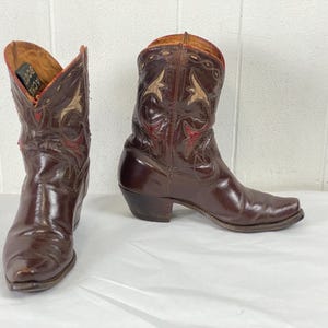 1950s cowboy boots, size 9 1/2, Acme boots, western boots, shorty cowboy boots, PeeWee inlay boots, vintage boots, vintage clothing