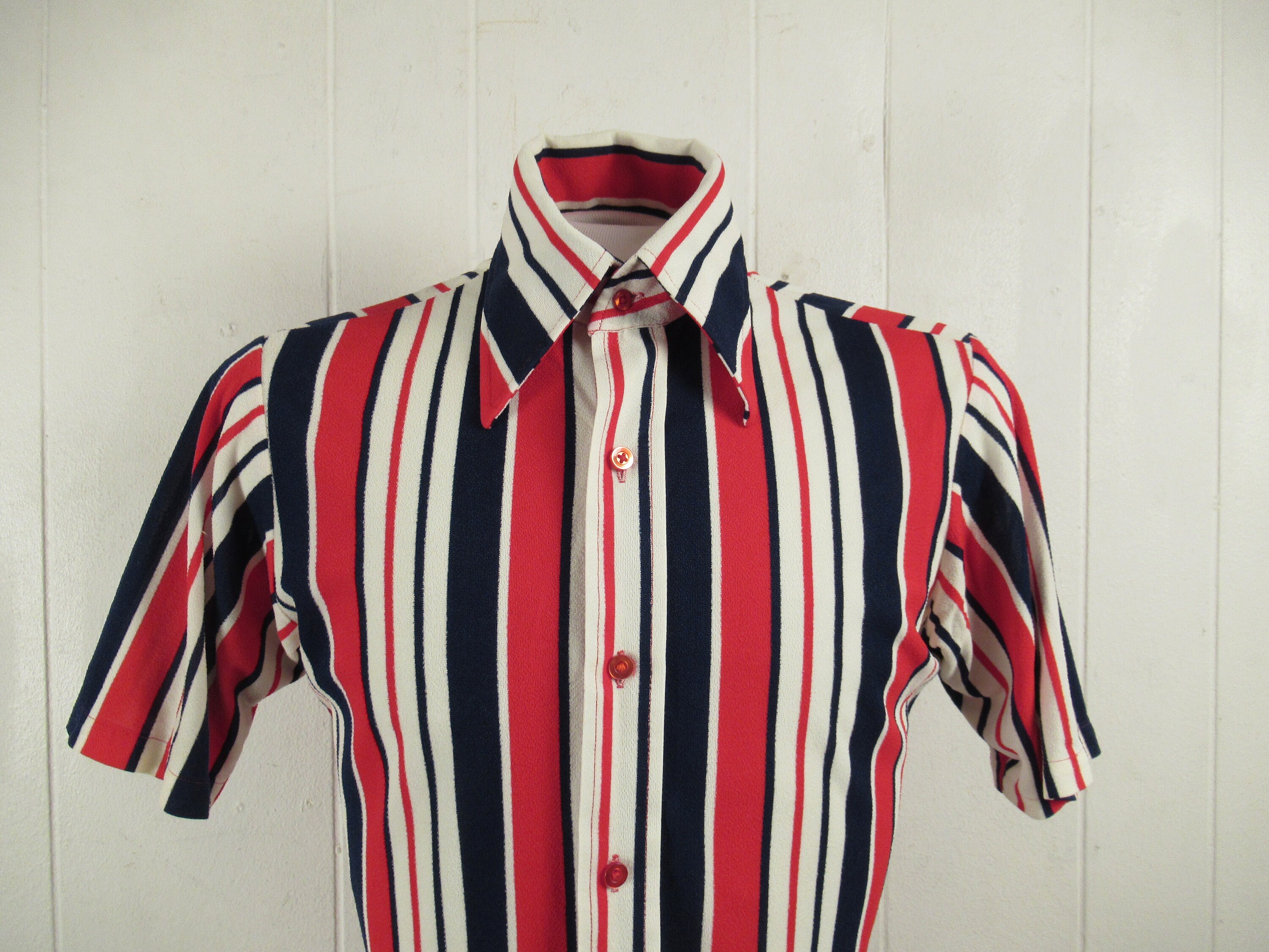 Vintage 1970’s Red, White, and Blues Navy Top