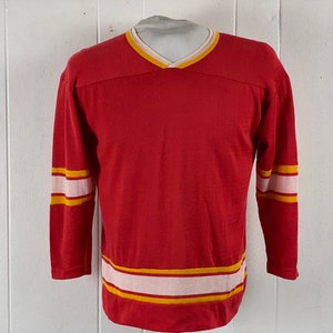 Vintage shirt, size medium, 1960s shirt, vintage jersey, plain shirt, vintage hockey, red shirt, striped shirt, vintage clothing
