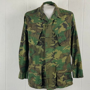 Vintage Jacke, Größe S, Camouflage Jacke, 1960er Jahre Jacke, Armee Jacke, Camo Jacke, Vietnam Jacke, Schrägtasche Jacke, Vintage Kleidung