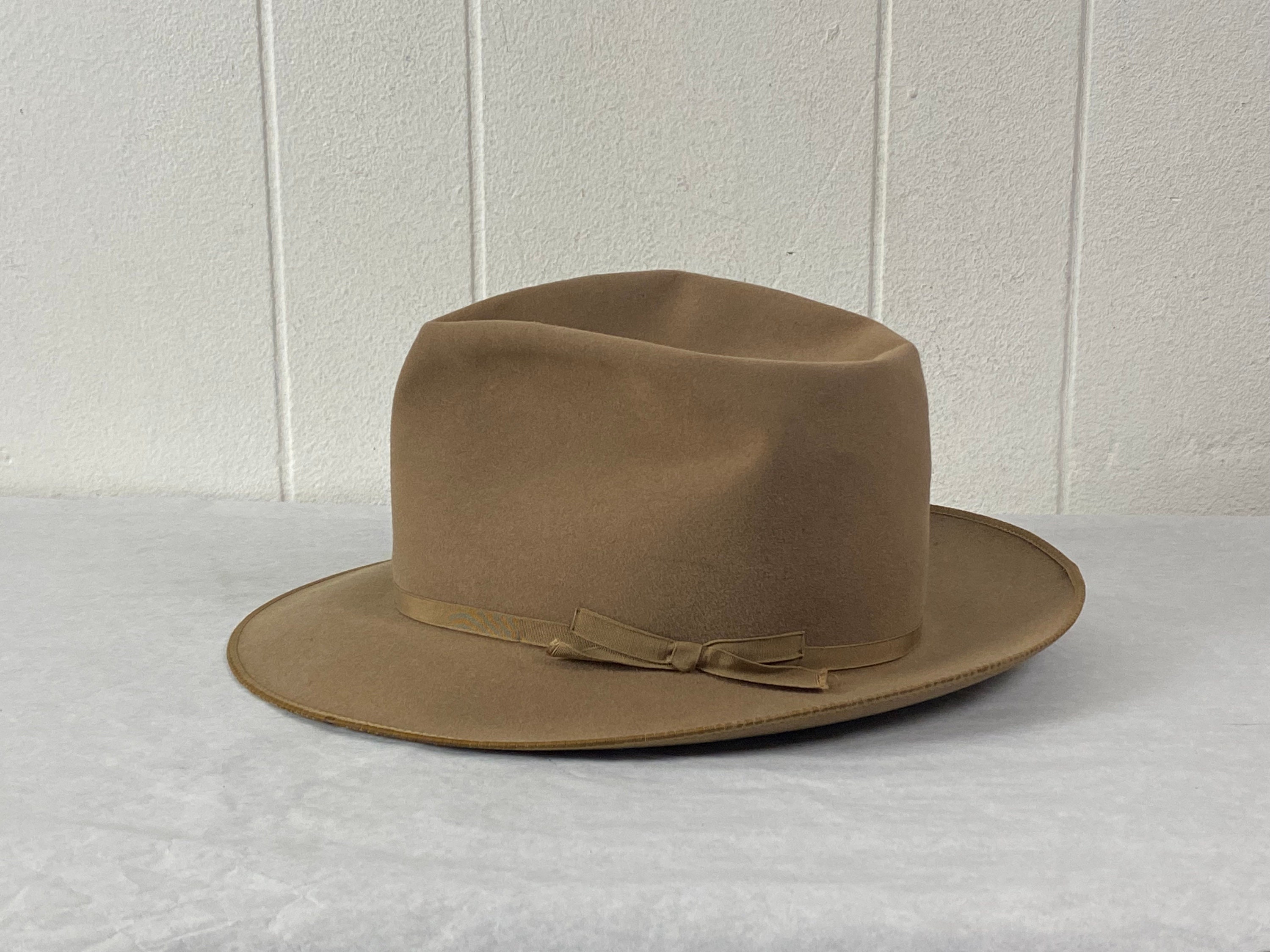 Vintage Hat, Size 7 3/8, Stetson Hat, 1940s Hat, Stetson Stratoliner, Vita Felt, Royal Stetson Fedora, Stetson Fedora, 1940s Fedora - Etsy UK Vintage Hat, Size 7 3/8, Stetson Hat, 1940s Hat, Stetson Stratoliner, Vita Felt, Royal Stetson Fedora, Stetson Fedora, 1940s Fedora - Etsy UK
